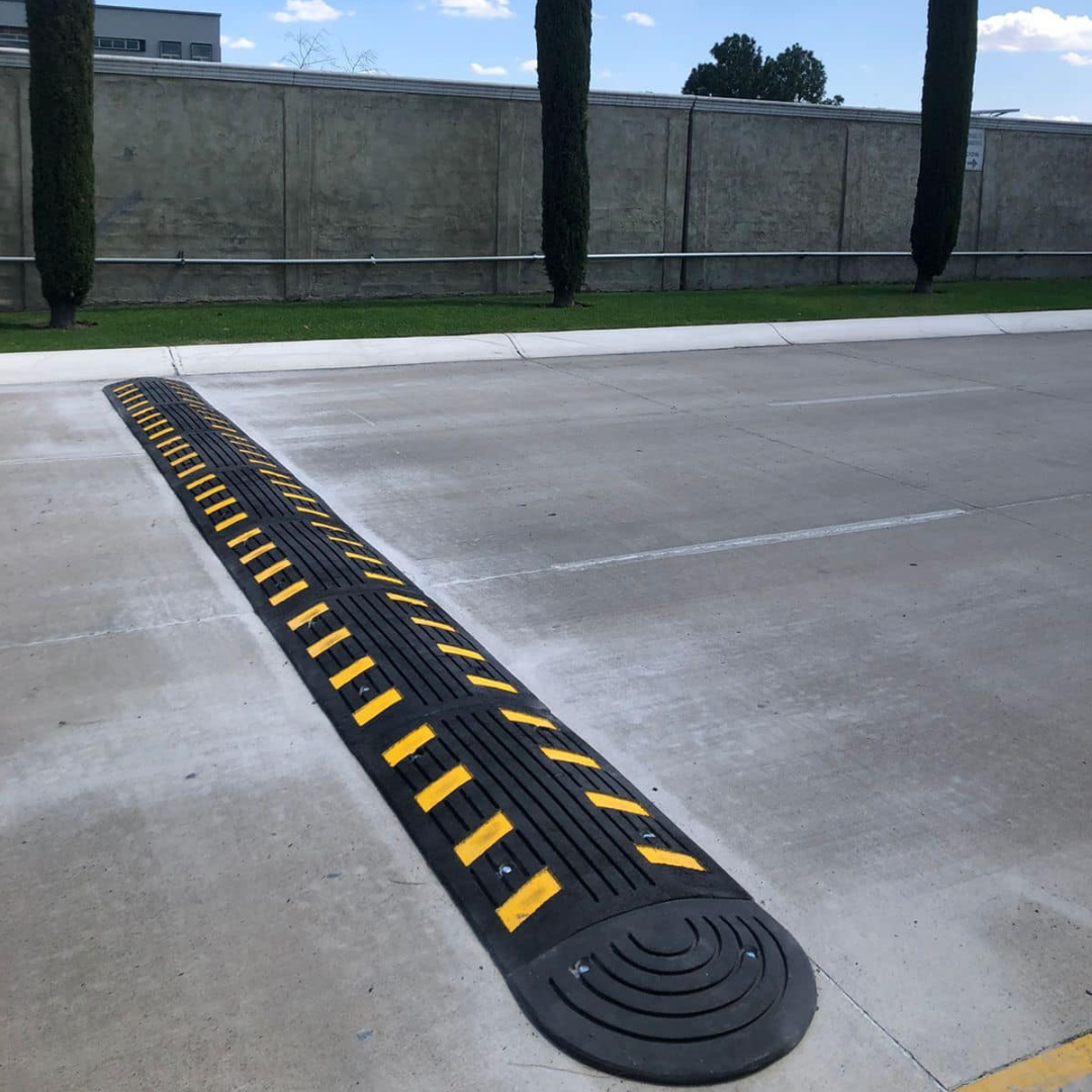 Reductor de velocidad modular 60 para control vehicular y seguridad vial.